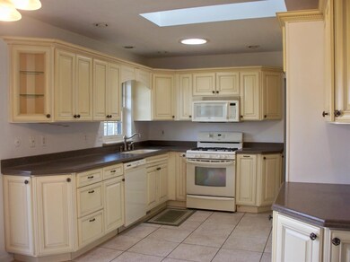 233 Carnation St, Dyer, IN 46311 - photo 6