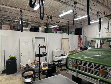 917 E Sullivan St, Kingsport, TN 37660 - photo 6