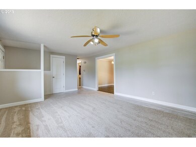 651 N Birch St, Canby, OR 97013 - photo 5