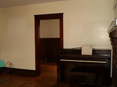 11 Fordson Ave, Cranston, RI 02910 - photo 4