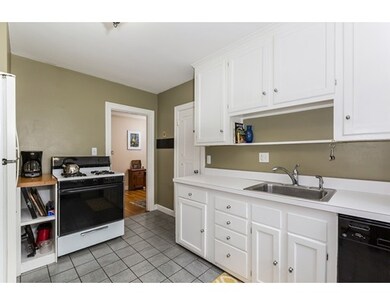 35 Chiswick Rd unit 5, Brighton, MA 02135 - photo 5