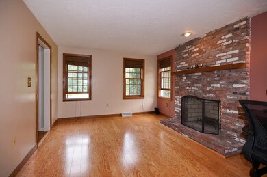 36 Davis St, Northborough, MA 01532 - photo 5
