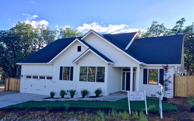 515 S Loop Rd, Jacksonville, OR 97530 - photo 2