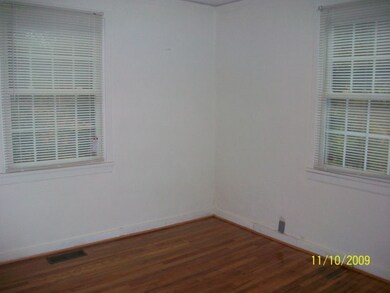 866 Greenville St, Pendleton, SC 29670 - photo 5