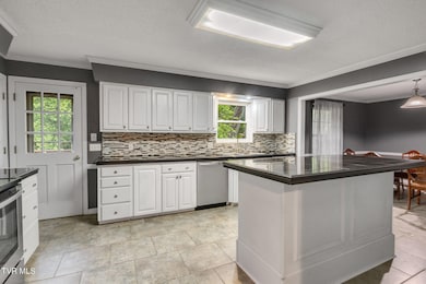 Love the kitchen