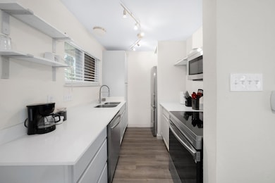 1514 Parker Ln unit 107, Austin, TX 78741 - photo 7