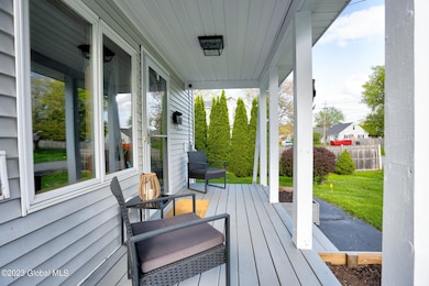 11 Hudson Ave W, Rensselaer, NY 12144 - photo 3