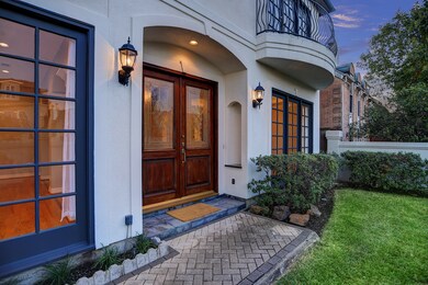 An elegant Front Entry greets guests in style, boasting a pave stone walk artfully layed in a Herringbone Bone pattern, landscaped beds, sparkling carriage style lanterns, double mahogany and leaded glass doors, slate porch and a gorgeous private yard, covered in various fruit trees of your own! Zoned to Briargrove Elementary and located near 6 different grocery stores, pharmacies, coffee houses, eateries, shops & more! LOCATION, LOCATION, LOCATION! Wow!