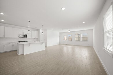 8430 Bay Oaks Dr, Baytown, TX 77523 - photo 6