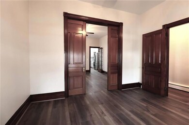 1039 Main ST Living Room