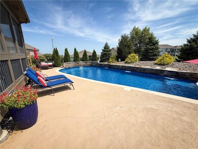 1225 Kingsland Cir, Raymore, MO 64083 - photo 3