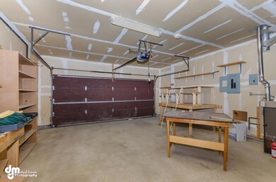 1201 W Gail Dr Wasilla AK-large-013-Gara