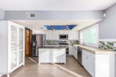 2357 S Davis Cir unit 2, Mesa, AZ 85210 - photo 7