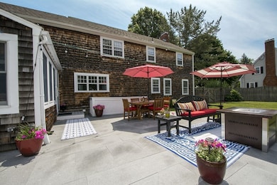 8 Fairoaks Ln, Cohasset, MA 02025 - photo 3