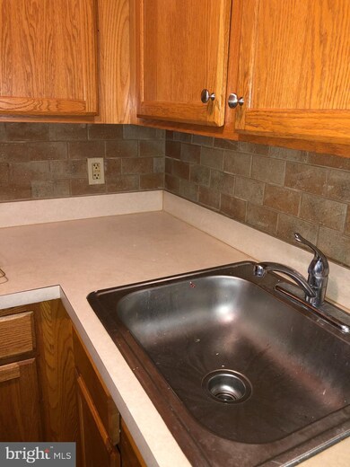 100 E Glenolden Ave unit A21, Glenolden, PA 19036 - photo 7