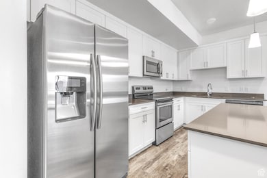 875 S Depot St unit C316, Clearfield, UT 84015 - photo 4