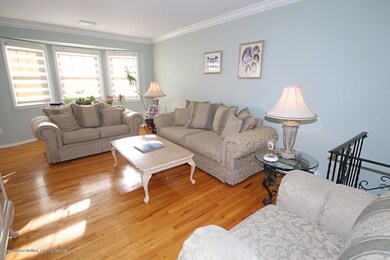 709 Carlton Blvd, Staten Island, NY 10312 - photo 5