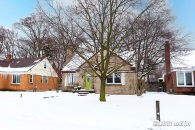 2424 Marshall Ave SE