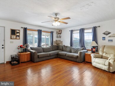 330 Valley View Ave, Keyser, WV 26726 - photo 6