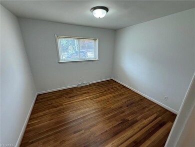 1610 W Northwest Blvd unit B, Winston Salem, NC 27104 - photo 7