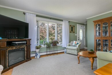 49 Euclid Ave Portland ME-large-006-046-