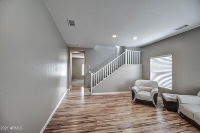 Entry/Living Room