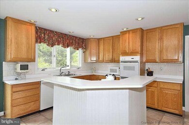 15714 Pissaro Terrace, North Potomac, MD 20878 - photo 7