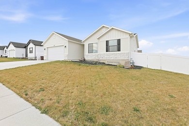 1128 W High Plains Dr, Grantsville, UT 84029 - photo 2