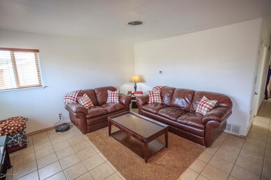 4303 Kingsway Dr, Farmington, NM 87402 - photo 4