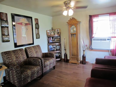 7 Cozy Living Room
