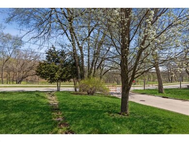 1114 56th St, Des Moines, IA 50311 - photo 2
