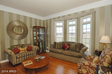 35550 Greyfriar Dr, Round Hill, VA 20141 - photo 5