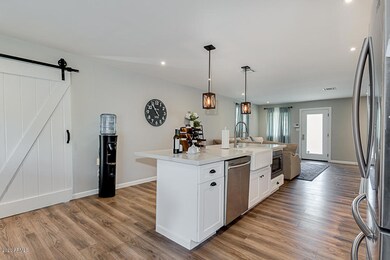 Farmhouse sink