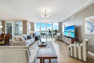 700 La Peninsula Blvd #206, Naples, FL 3