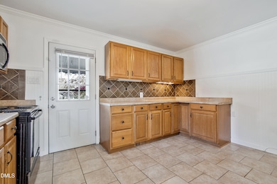 3-2326 McKinney Street-9