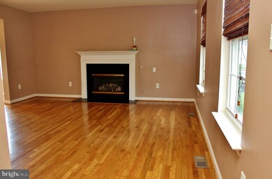 1328 Goldeneye Dr, New Castle, DE 19720 - photo 2