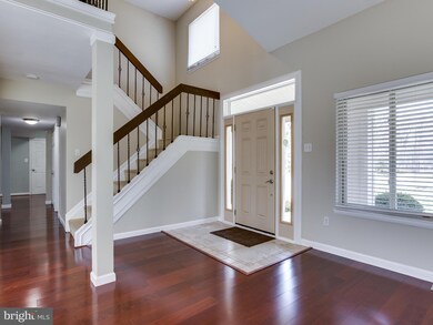 14712 Pebble Hill Ln, North Potomac, MD 20878 - photo 2