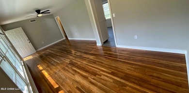 160 Wildwood Cir, Jackson, MS 39212 - photo 3