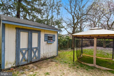 3325 Nevius St, Falls Church, VA 22041 - photo 6