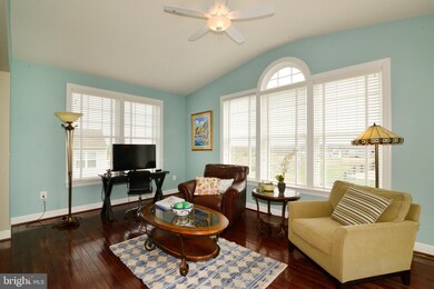 15742 Trongate Ct, Leesburg, VA 20176 - photo 5