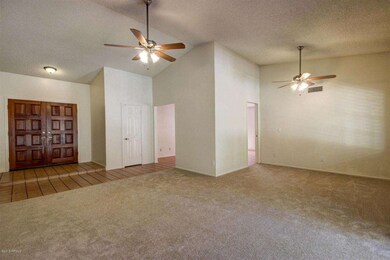 Livingroom-Dining-2.jpg