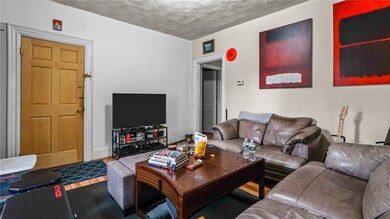 1st Floor Living Room
