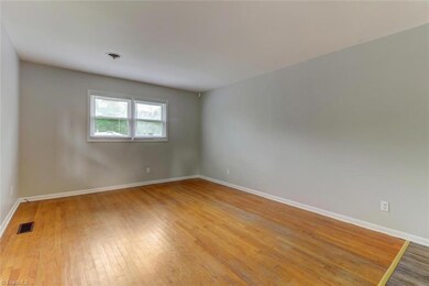 543 E Morehead St, Reidsville, NC 27320 - photo 6