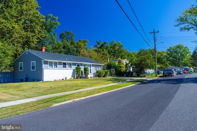 813 Aston Martin Dr, Lindenwold, NJ 08021 - photo 2