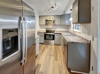 3799 Cloverbrook Dr, Clarksville, TN 37040 - photo 4