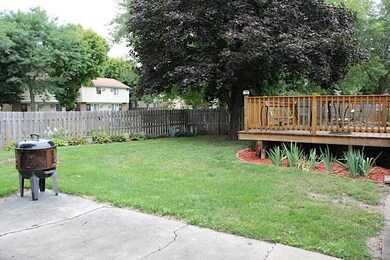 1019 E 17th St N, Newton, IA 50208 - photo 7