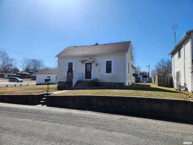206 E South St, Pinckneyville, IL 62274 - photo 2