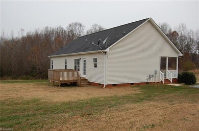 3004 Elderberry Ct, Asheboro, NC 27205 - photo 4