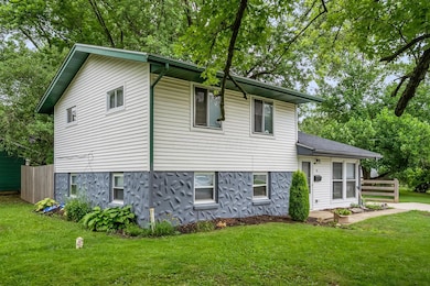 4-web-or-mls-11 Richards Dr-104