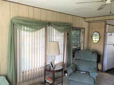 6139 Crestview Ln, Zephyrhills, FL 33542 - photo 5